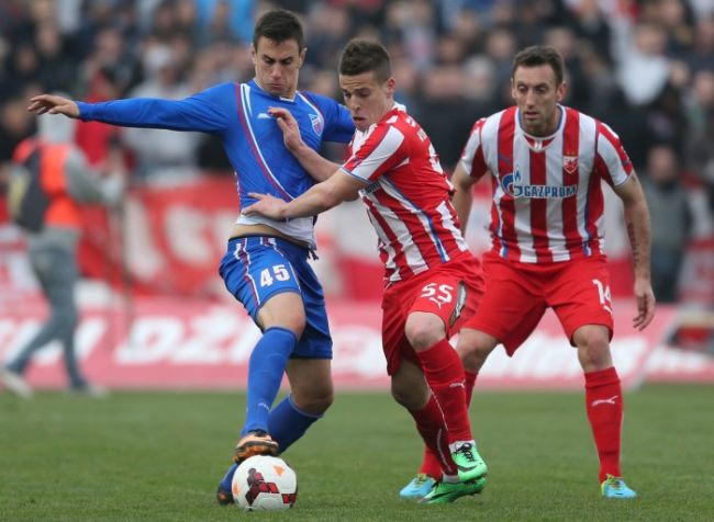 01204 Jelen Superliga: Zvezda tera ‘golubove’