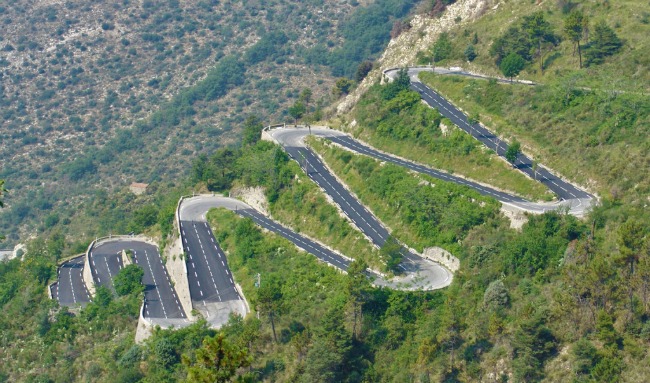 col de braus Pet najlepših puteva za vožnju u Evropi 