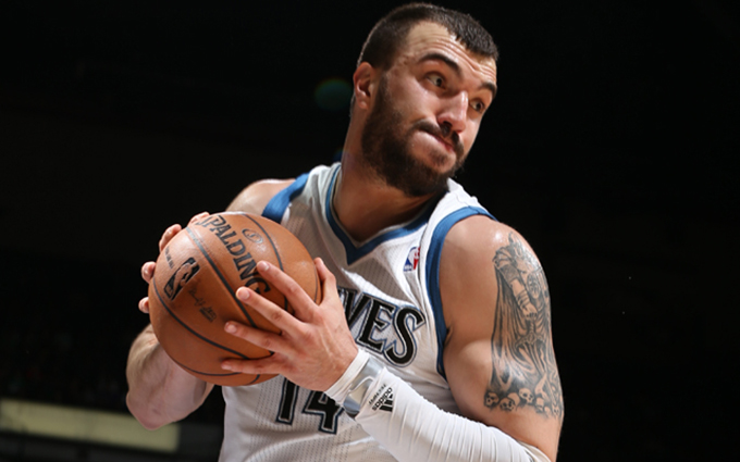 2813 Pekovic Peković srušio Detroit, Harden uzalud brojao do 45