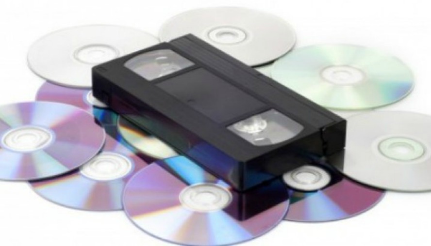 Продажа сд. Диски СД двд General climate. Магнитные носители VHS digital8. Диск кассета. DVD кассета.