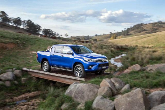 toyota 3 Toyota Hilux za 2016. godinu