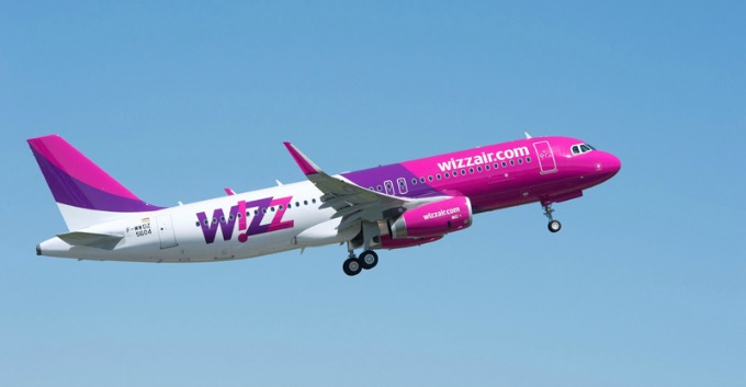 avion 2 Wizz air na mobilnom telefonu