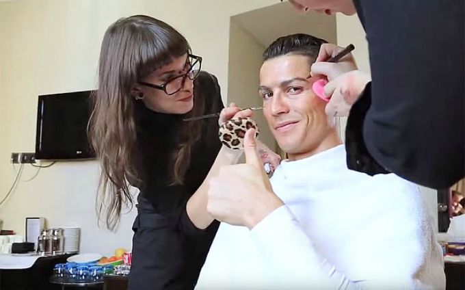kristijano ronaldo sminka Video: Kristijano Ronaldo kao beskućnik