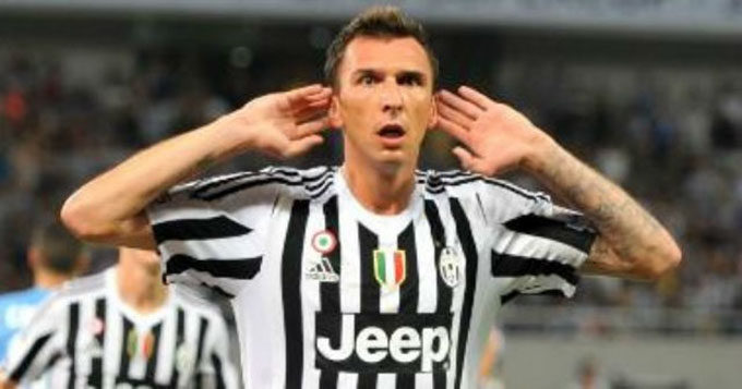 Mario Mandzukic Juventus Vesti iz sveta sporta: Amerikanci snimaju film o Viktoru Troickom