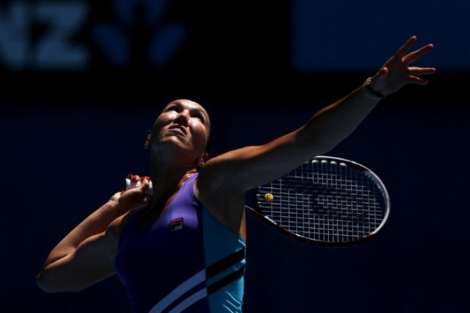 jelena jankovic servis ao 640x426 Vesti iz sveta sporta: Real nije iskoristio ‘kiks’ Barselone