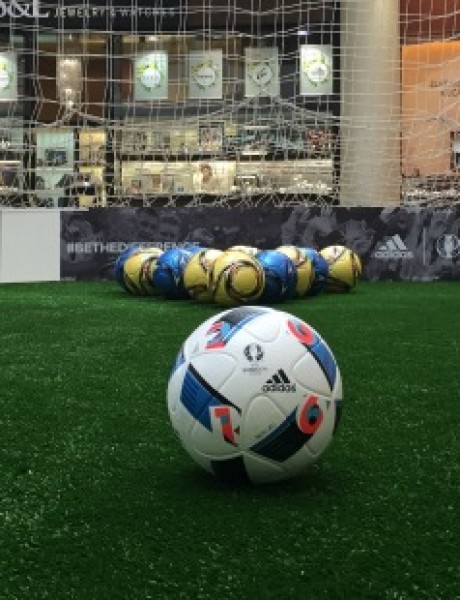 Virtuoza u bilijar-fudbalu adidas vodi na EURO 2016