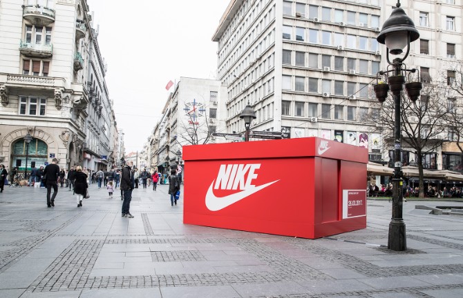 Nike kutija odusevila Beogradjane Impozantna Nike kutija oduševila Beograđane