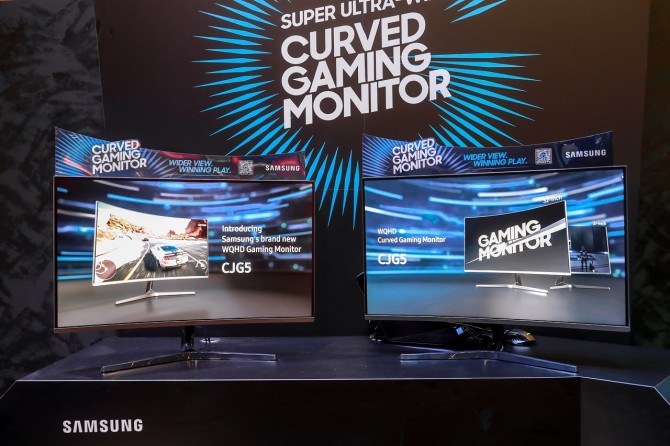 Samsung CJG5 at Gamescom 2018 Deep Silver booth 1 e1535372584296 Samsung predstavio CJG5 zakrivljeni gejming monitor na sajmu Gamescom 2018