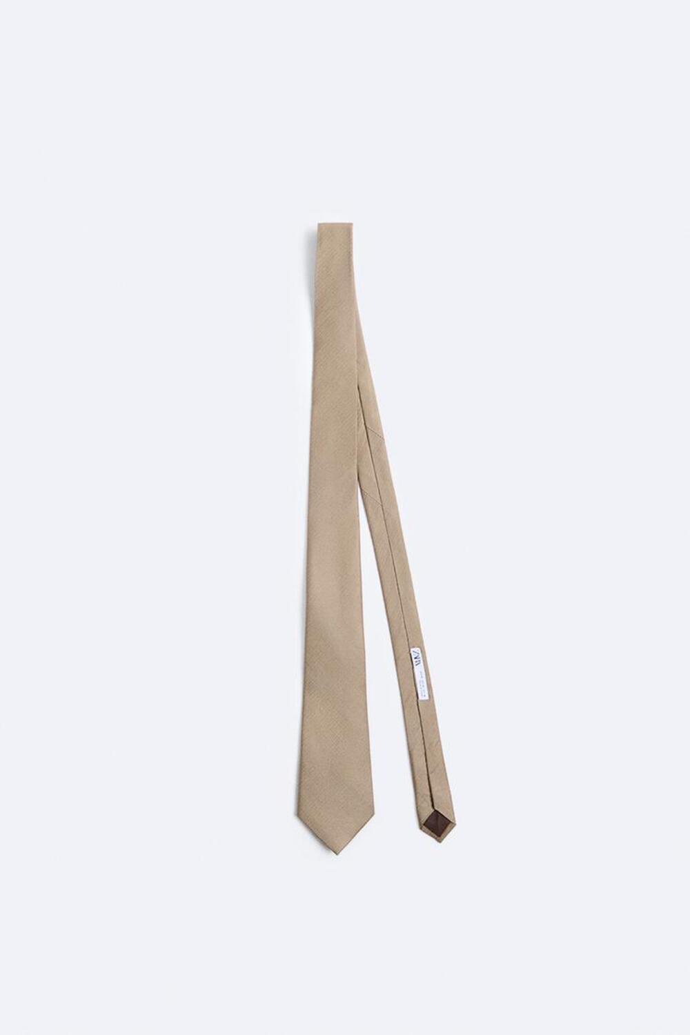 kravata 7 Kravate za savršen stil: WMAN stilisti izdvajaju modele sa domaćeg tržišta