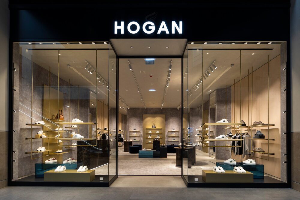 HOGAN butik Beograd 1 Otvorena prva HOGAN radnja u Srbiji: Poznati zablistali na ekskluzivnom događaju