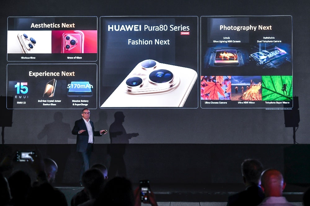 James ST John Darwall Warren min Nova dimenzija mobilne fotografije predstavljena na ekskluzivnom događaju u Beogradu