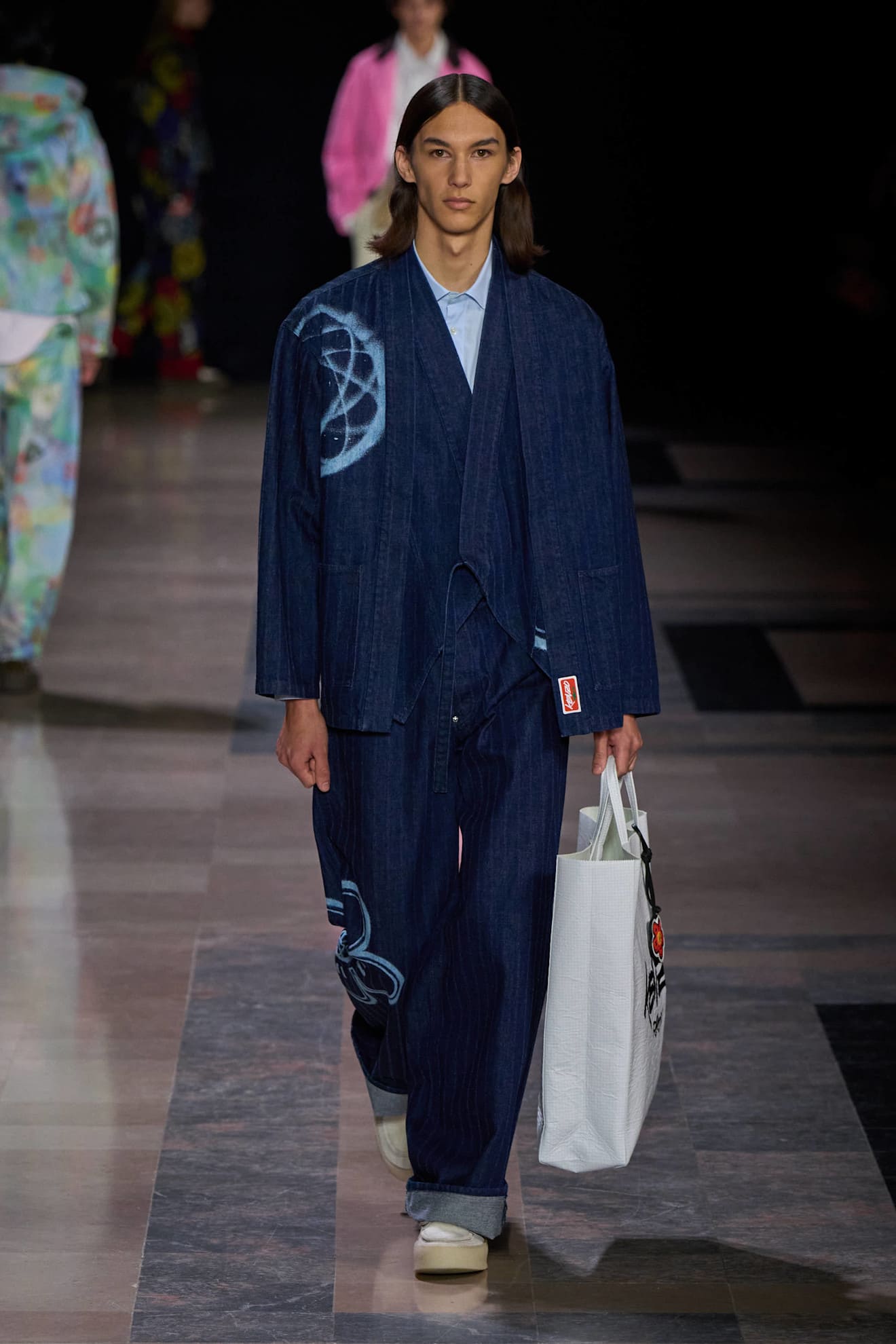 Kenzo m F25 017 min Ovi muški trendovi će definisati sezonu pred nama   i da, odvažni su