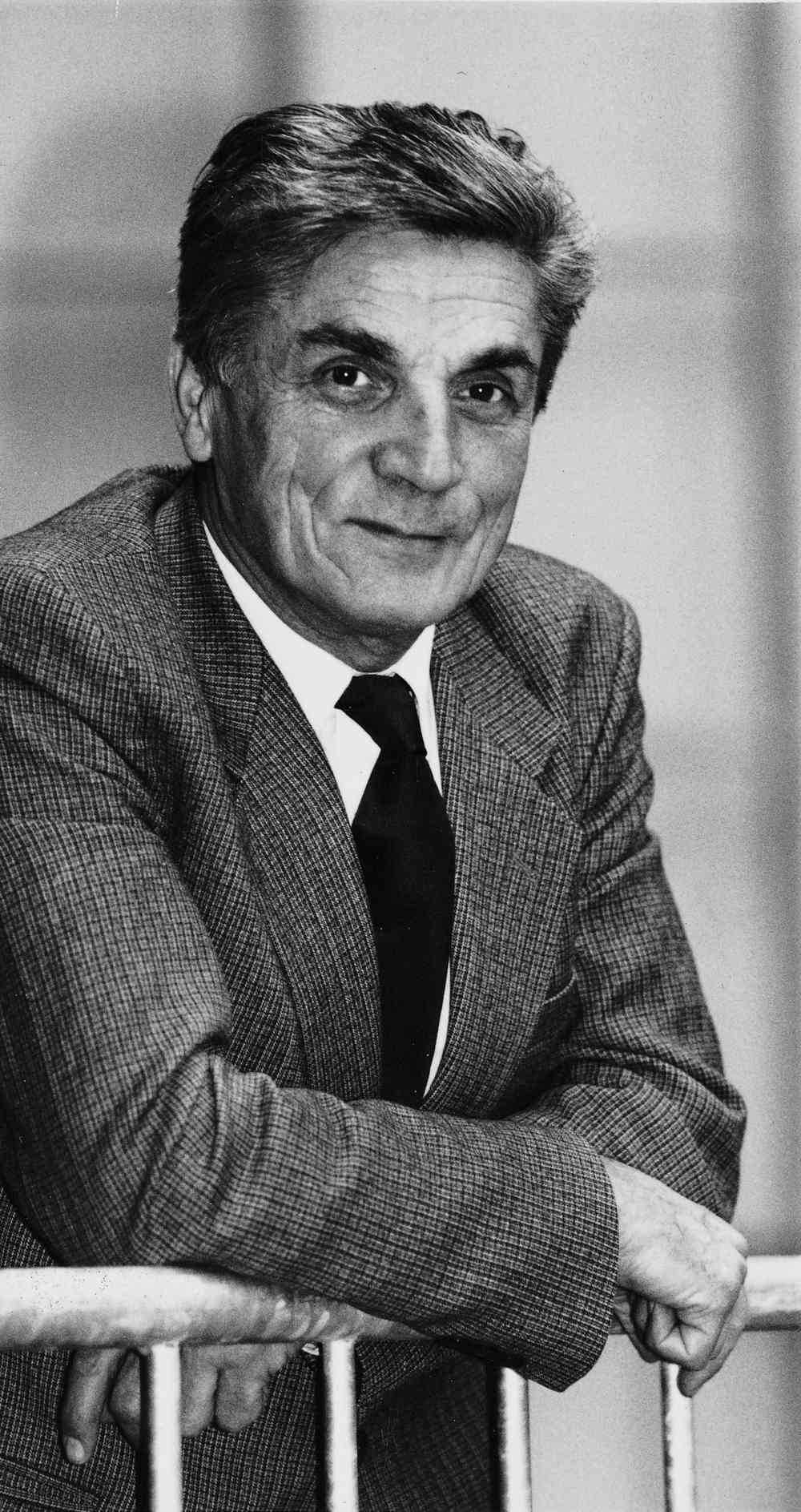 Radomir Šaper: Čovek koji je od Jugoslavije stvorio košarkašku velesilu Radomir Saper KSJ i FIBA Radomir Šaper: Čovek koji je od Jugoslavije stvorio košarkašku velesilu