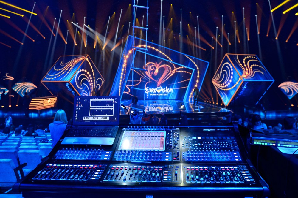 Evrovizija Da li Lavina treba da čuva mesto Evrovizijskom trofeju „kraj sebe”?