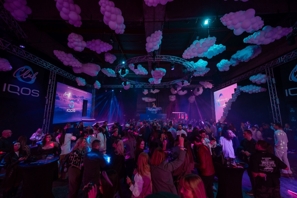 Godina Electric Purple nijanse: IQOS donosi talas novih iskustava i inovacija IQOS Electric Purple event PRESS 8 Godina Electric Purple nijanse: IQOS donosi talas novih iskustava i inovacija