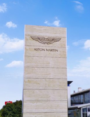 Aston Martin Timex sat: Trkačka estetika na zglobu