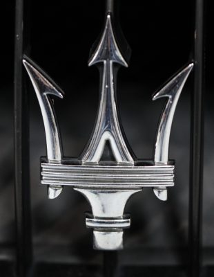 Sto godina Tridenta: Maserati obeležava vek jednog od najprepoznatljivijih simbola auto-industrije