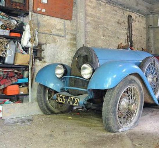 Bugatti pronađen u ambaru u Francuskoj