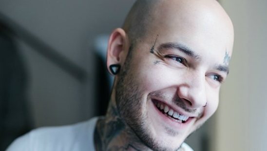 Bez predrasuda: Nemanja Tadija Dadić, tattoo artist (VIDEO)
