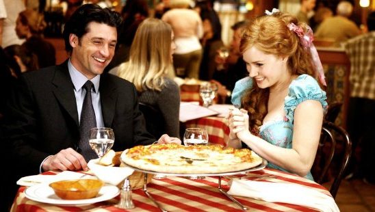 Stvari koje treba da znaš kada se zabavljaš sa devojkom koja obožava picu (GIFOVI)