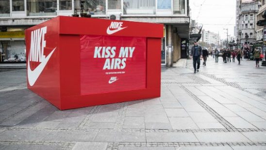 Impozantna Nike kutija oduševila Beograđane