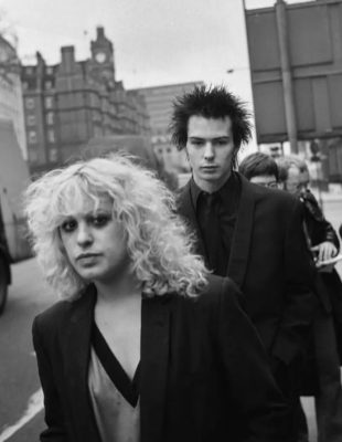 Serija o kontroverznom bendu Sex Pistols pruža detaljniji uvid u ljubav i tragediju Sida i Nancy
