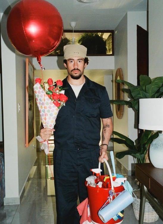 Bad Bunny potvrđen za Super Bowl halftime show 2026