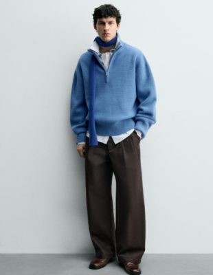 Kako je polu-zip džemper zbog TikToka postao Gen Z modni standard